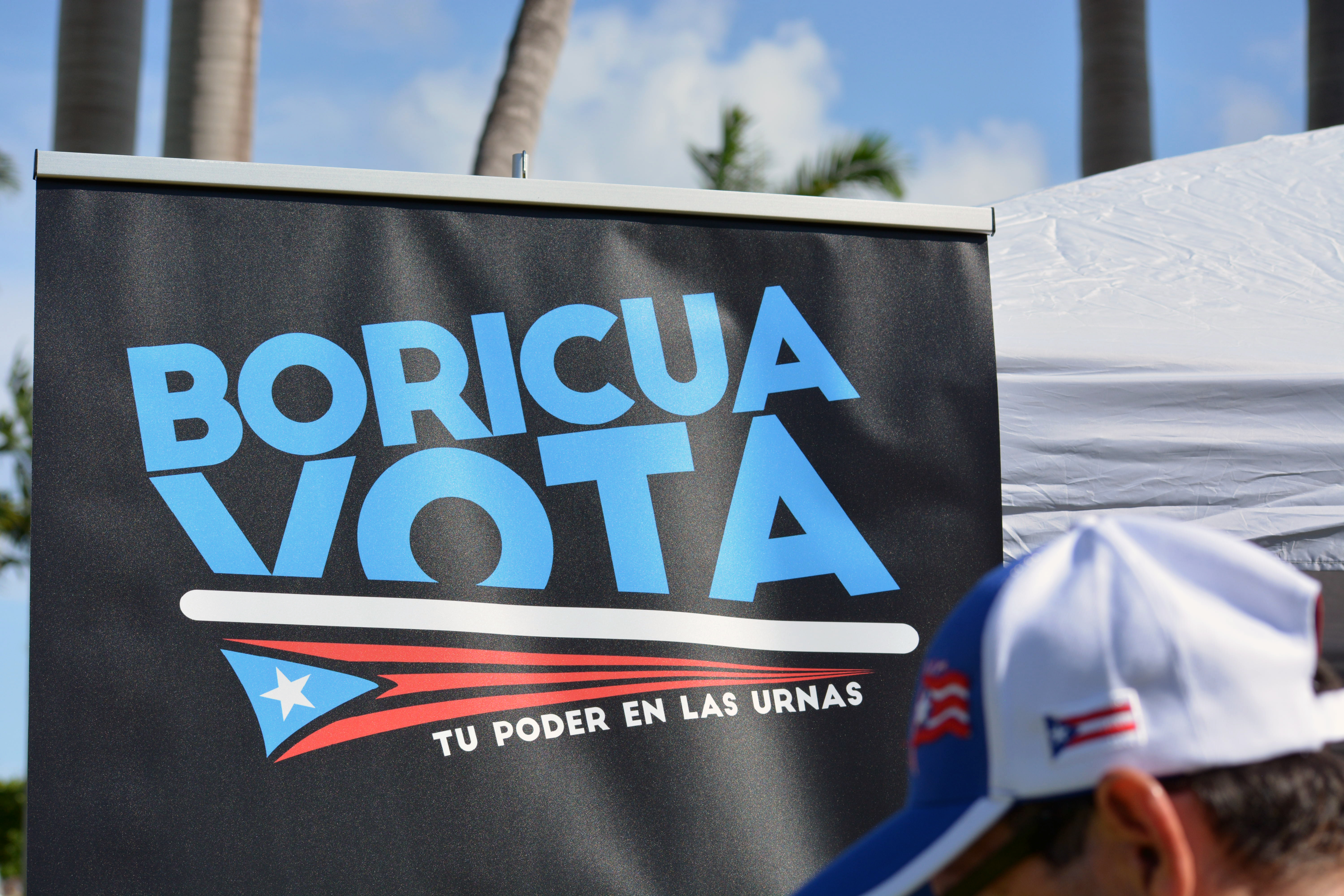 Boricua Vota booth at the rally (Photo by Sherrilyn Cabrera)